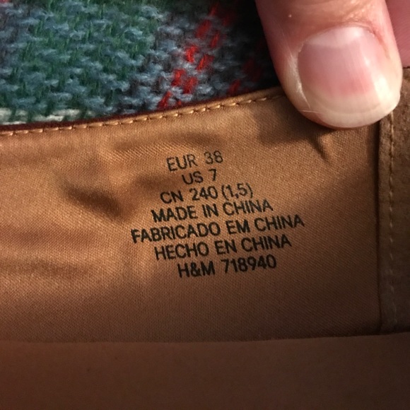 Faux suede pointed flats - Picture 3 of 5