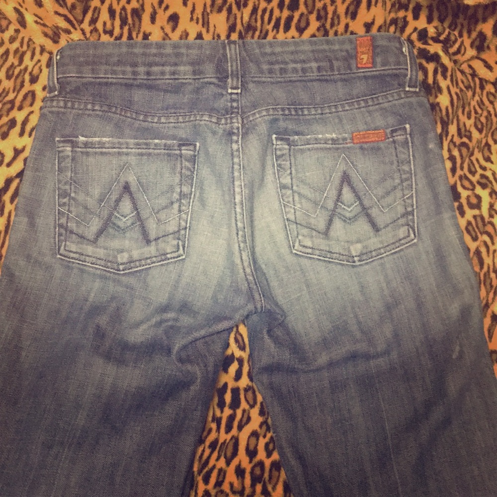 🛑SOLD LOCALLY🛑 7 for all mankind size 25 jeans