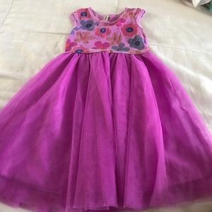 Girls dress