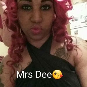 Meet your Posher, Deandra