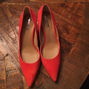 Tahari Philippa D'Orsay Pump