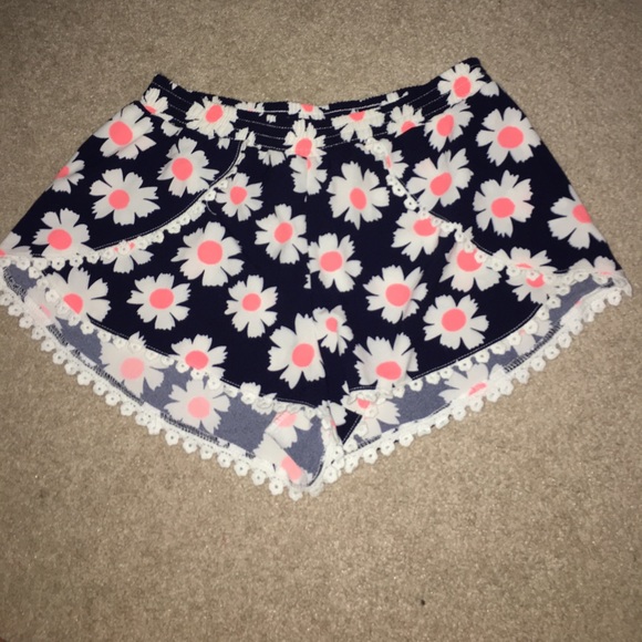 Flower Print Shorts - Picture 1 of 2