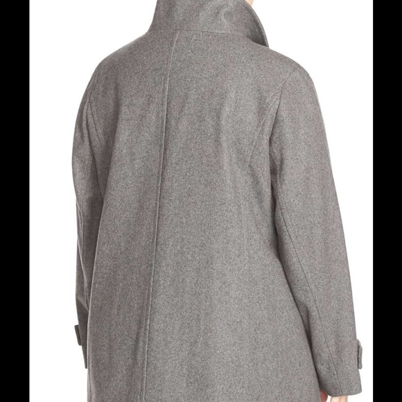 Michael Kors coat - Picture 2 of 5