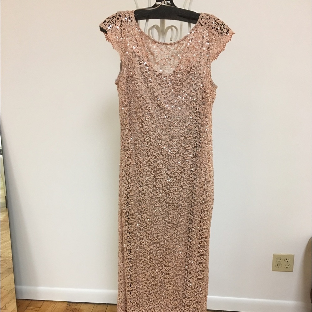 Kay Unger Gown