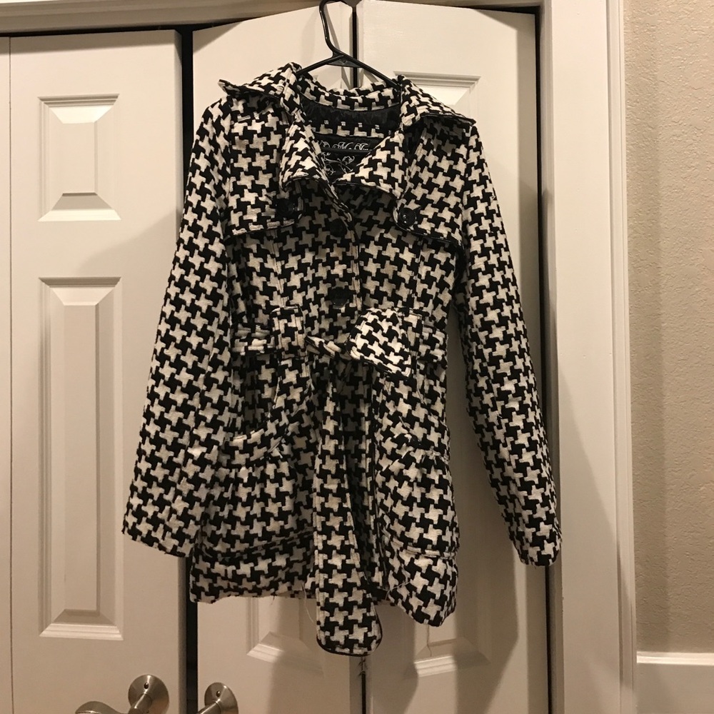Houndstooth pea coat size small