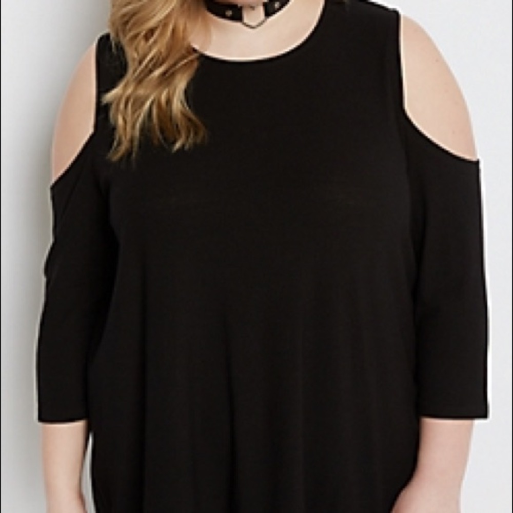 Striped cold shoulder