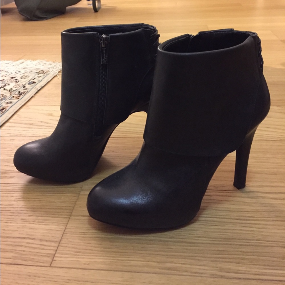 High heel ankle boot