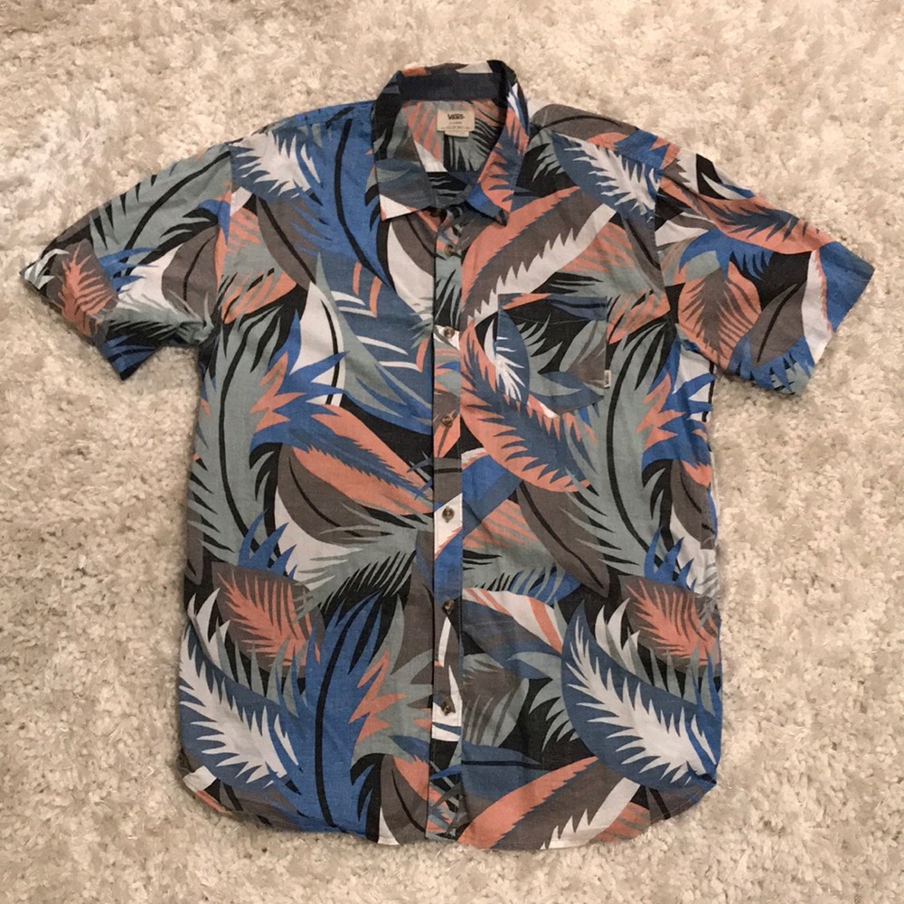 Vans button down shirt, size XL. Worn once!