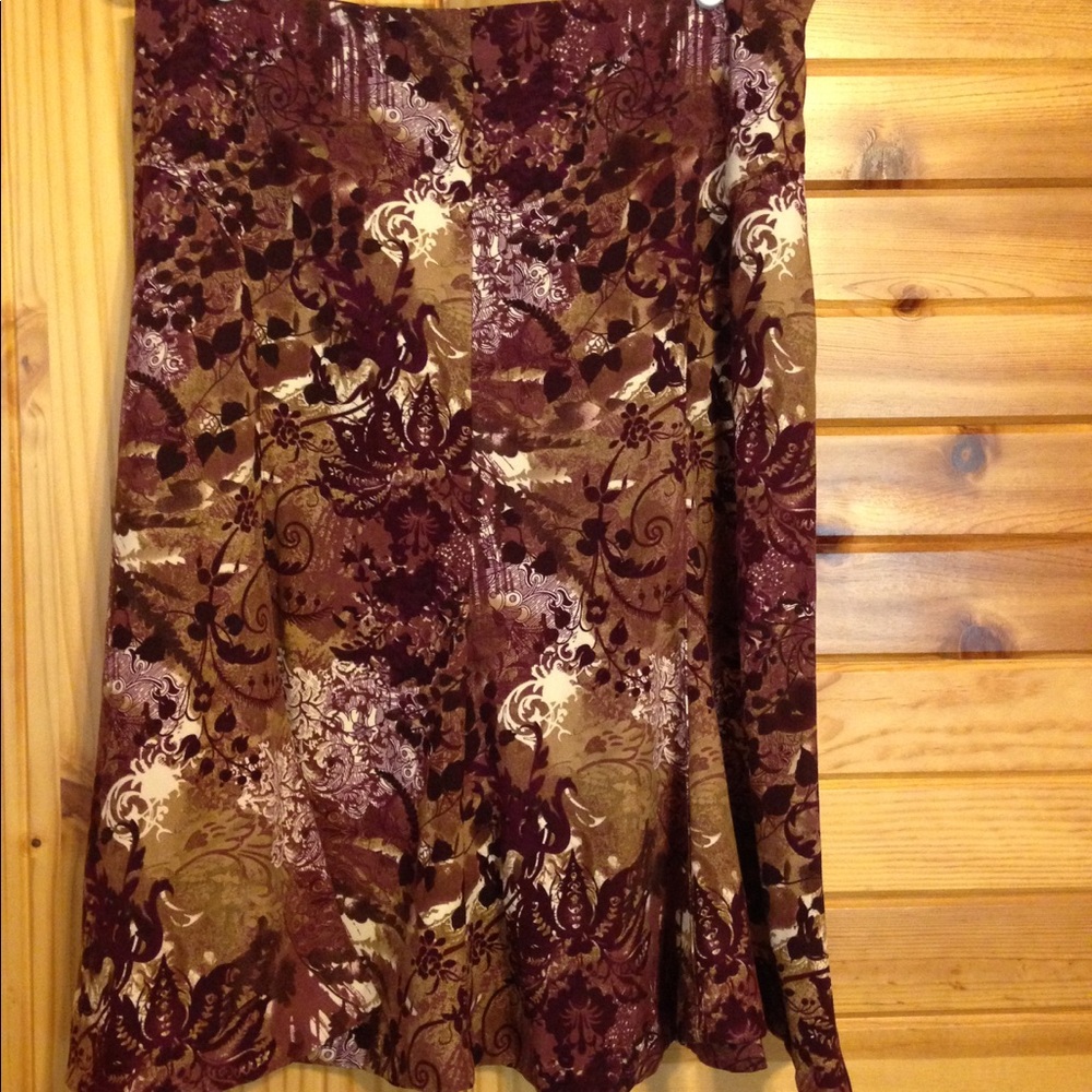 Fall skirt with burgundy, tan, white, and wine!