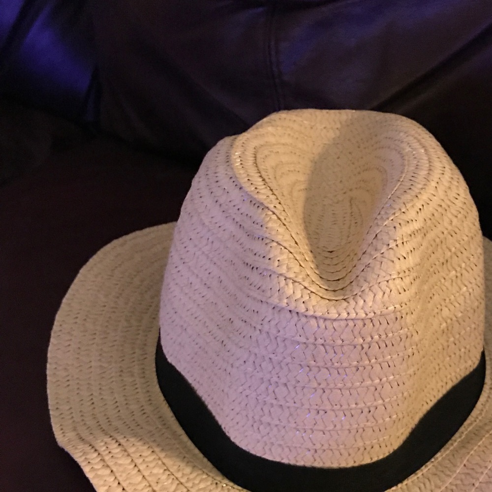 Straw fedora hats set of 9! Great for diy projects
