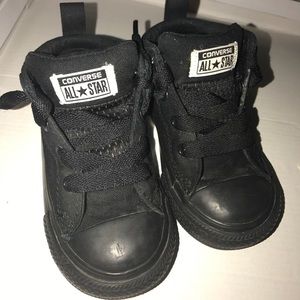 Black Converse 7C