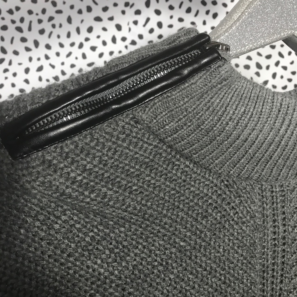NY & Company Gray Poncho with Faux Leather Trim - Picture 6 of 7