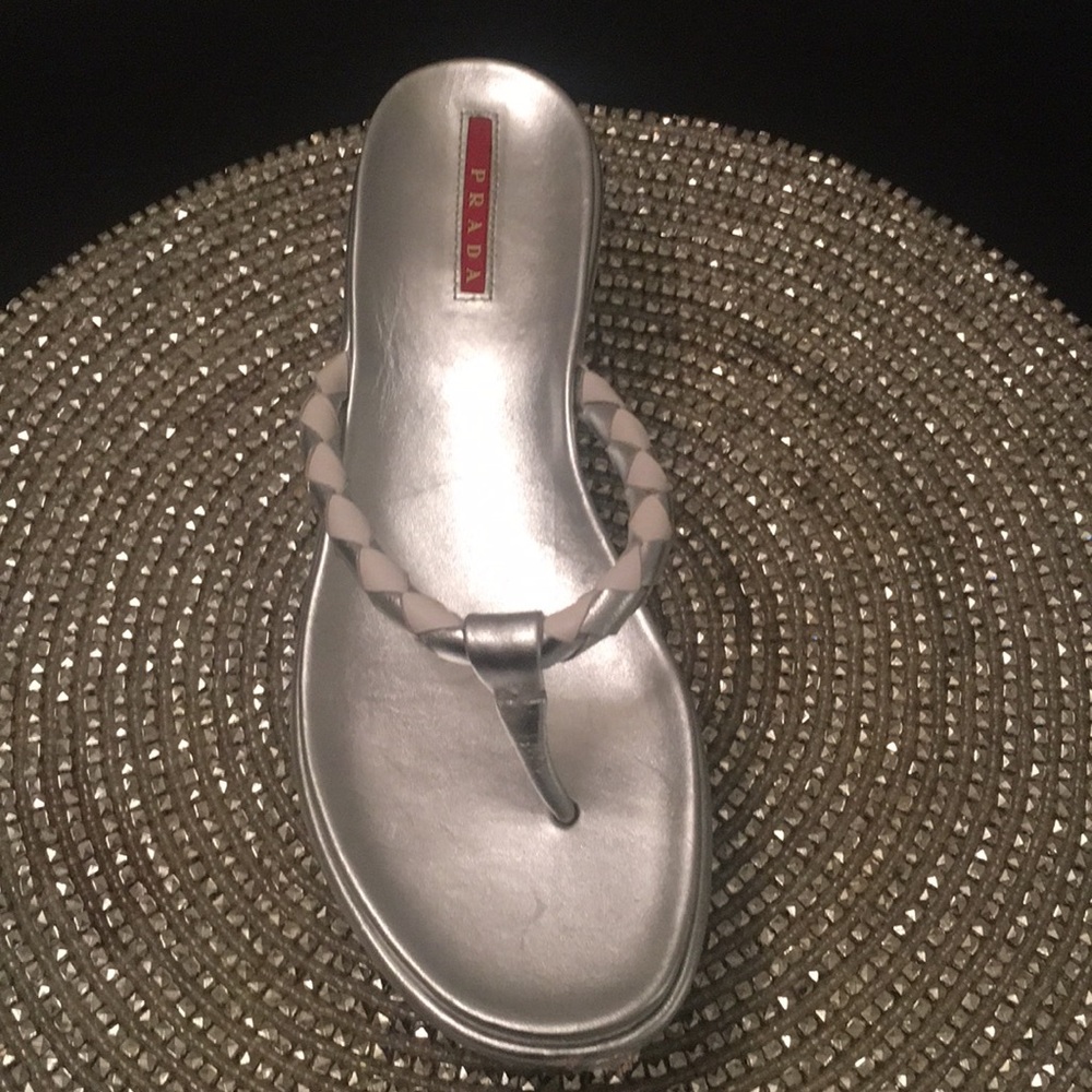 💃🏻Price Drop💃🏻Prada sandals