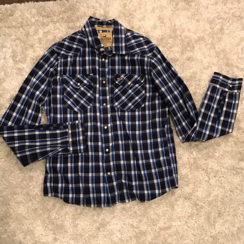Hollister XL lightweight flannel button down shirt