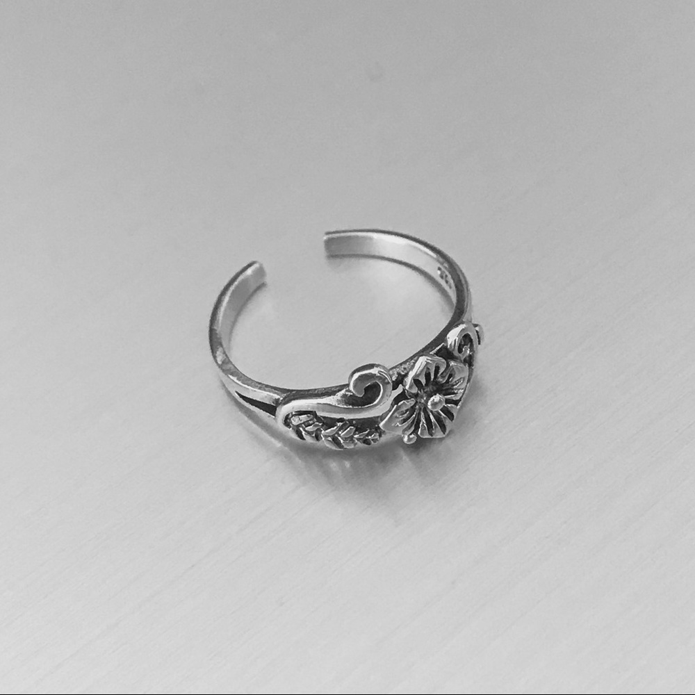 Sterling Silver Flower Toe Ring With Leaf And Swi… - image 8