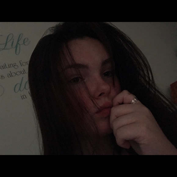 Meet your Posher, Paige - Picture 1 of 1
