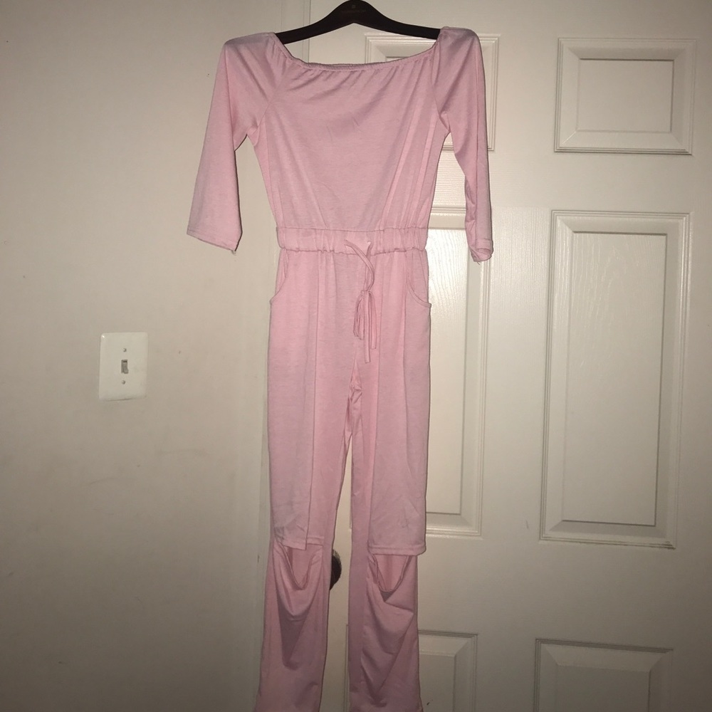 Newly used/gently used clothing for women