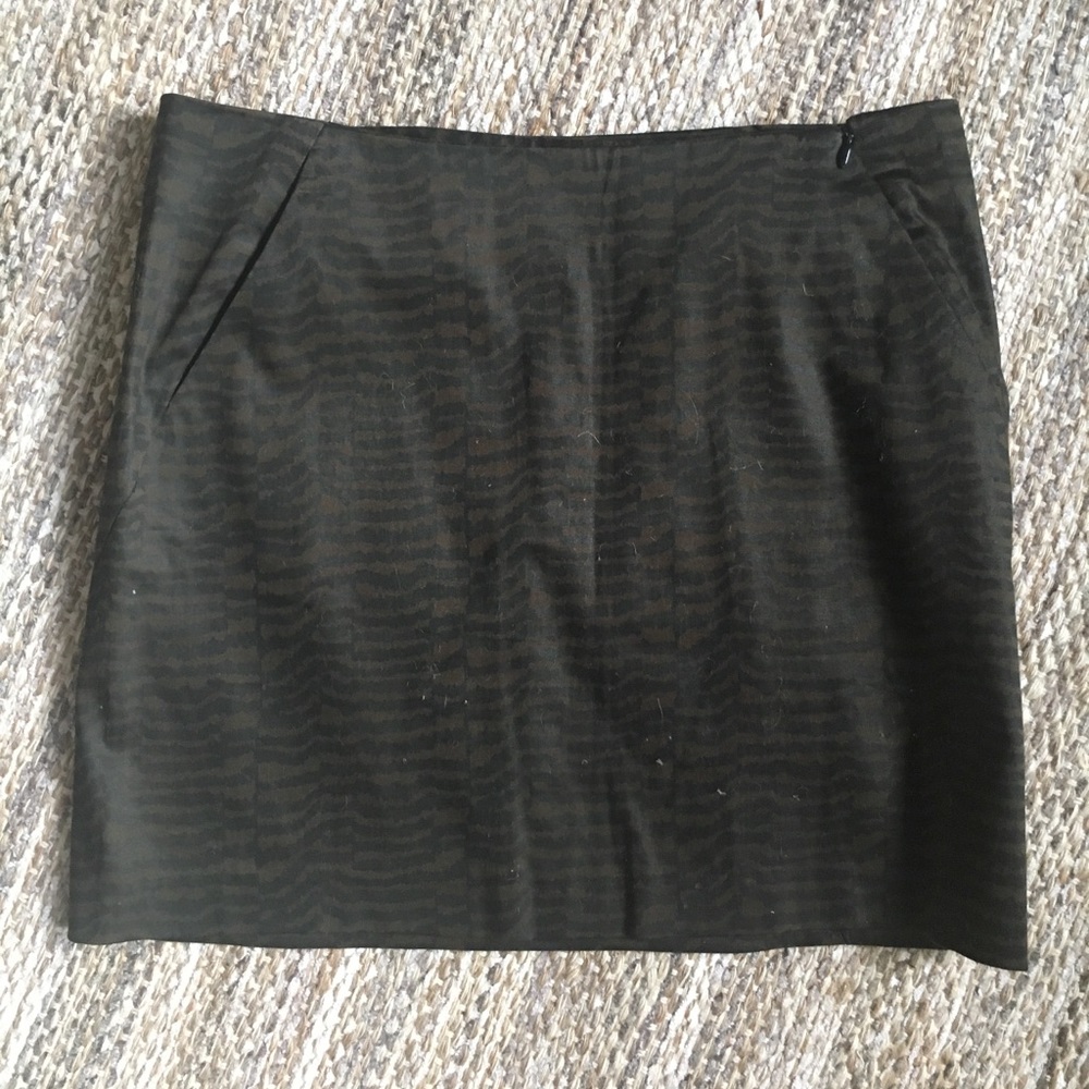 black & brown mini skirt