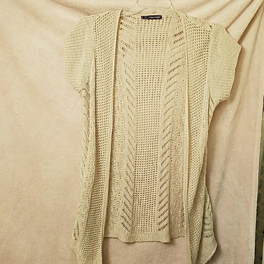 Maurices Oatmeal Short Sleeve Shawl
