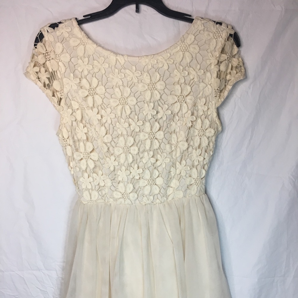 Lace dress