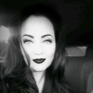 Meet your Posher, Marie