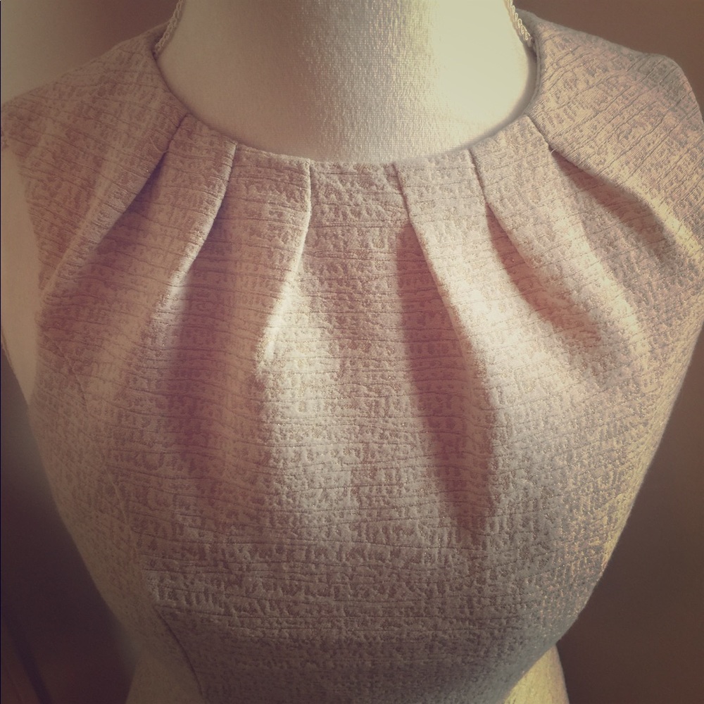 Liz Claiborne size 4 cream and gold dress.