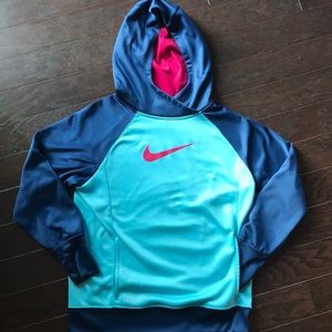 Nike size XL therma fit hoodie