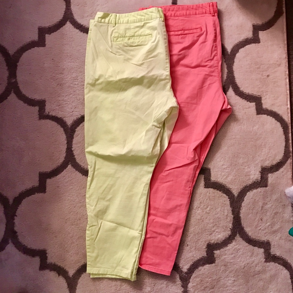 BUNDLE: 2 Pairs Gap Skinny Mini khakis