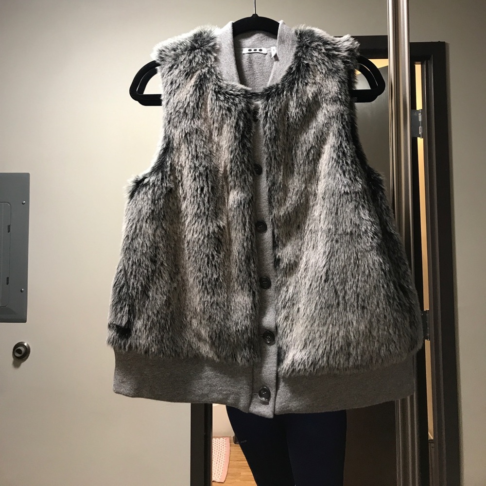 Three Dot Faux Fur Vest! Never Been Worn!!