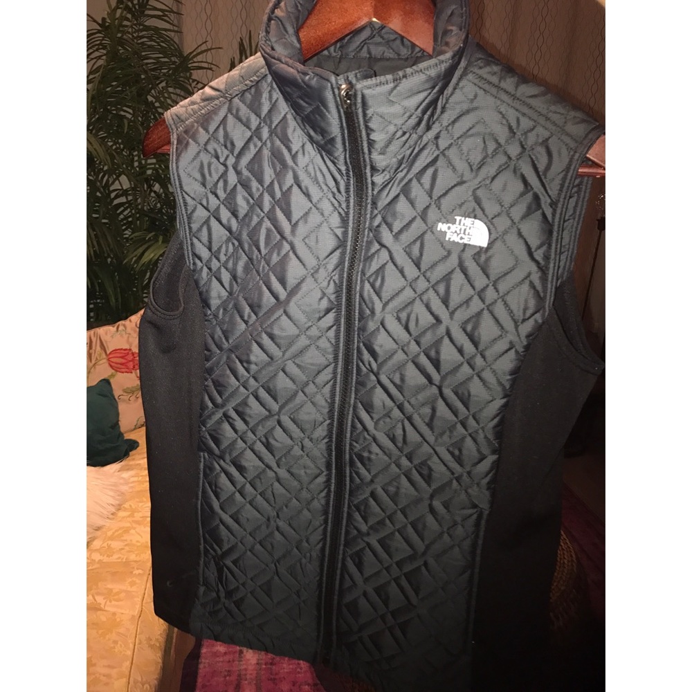 Black North Face Vest Size Medium