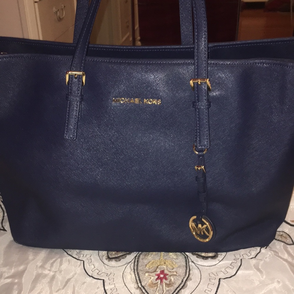 Michael kors tote