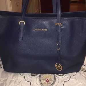 Michael kors tote