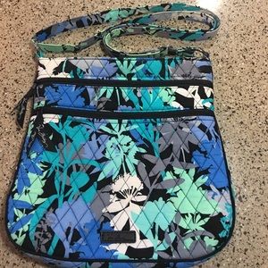 BRAND NEW!  Vera Bradley Triple Zip Hipster