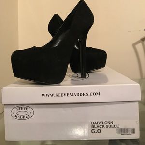 Steve Madden, black platform pumps