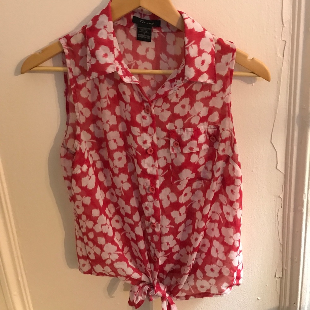 Small pink/white floral button down tank