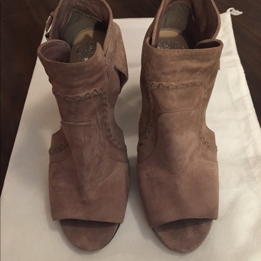Vince Camuto Wedges