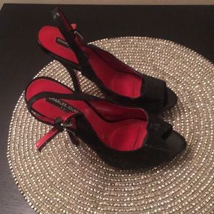 💃🏻Price Drop💃🏻Black Charles Jourdan heels