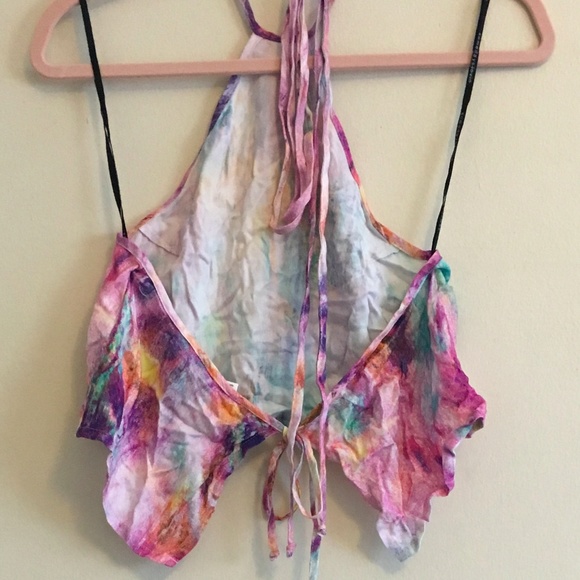 NWOT SOMEDAYS LOVIN Printed Halter Crop Top - Picture 2 of 3