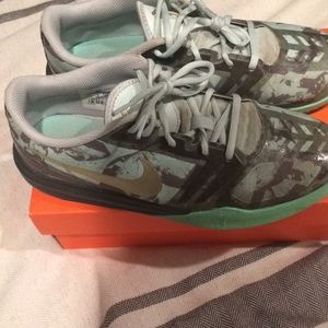 Kobe mentality size 7