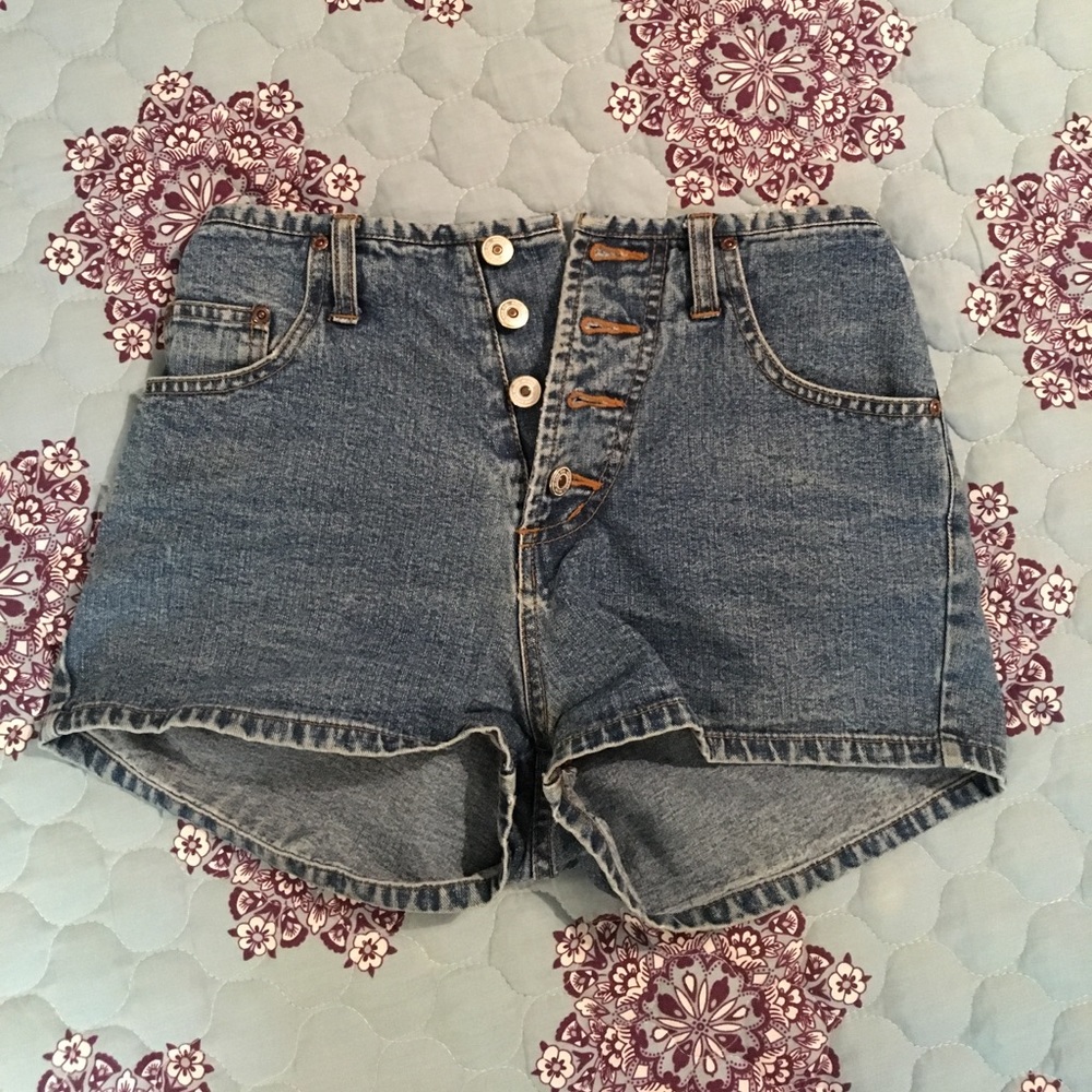 Denim high waist shorts 🌻
