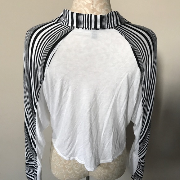 Bebe Striped Top - Picture 7 of 8