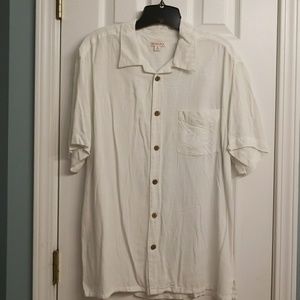 Casual short sleeve shirt