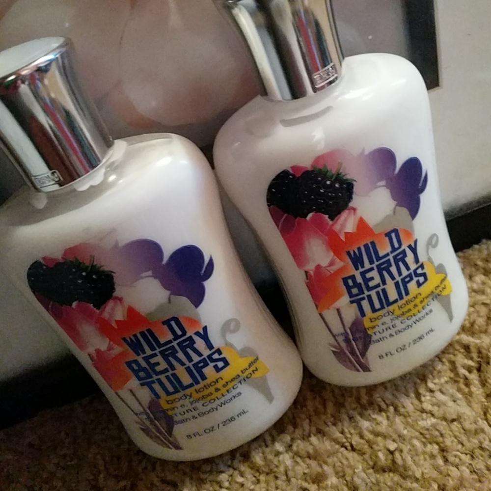 BBW 2 lotions- Wild Berry Tulips