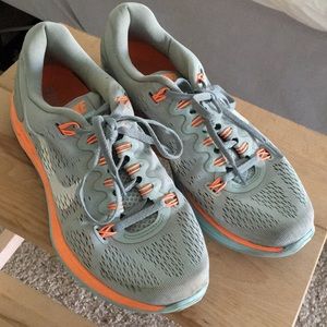 NIKE WOMENS LUNARGLIDE 5 SZ 8