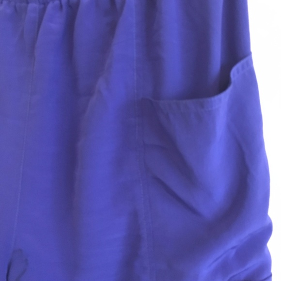 Aritzia Wilfred Silk Short - Picture 4 of 4