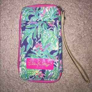 Lilly Pulitzer wristlet wallet