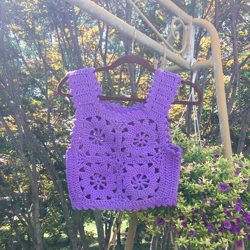 Vintage•Genuine 60s Crocheted Vest ☮️