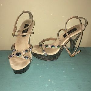 Johnathon Kayne pageant heels!