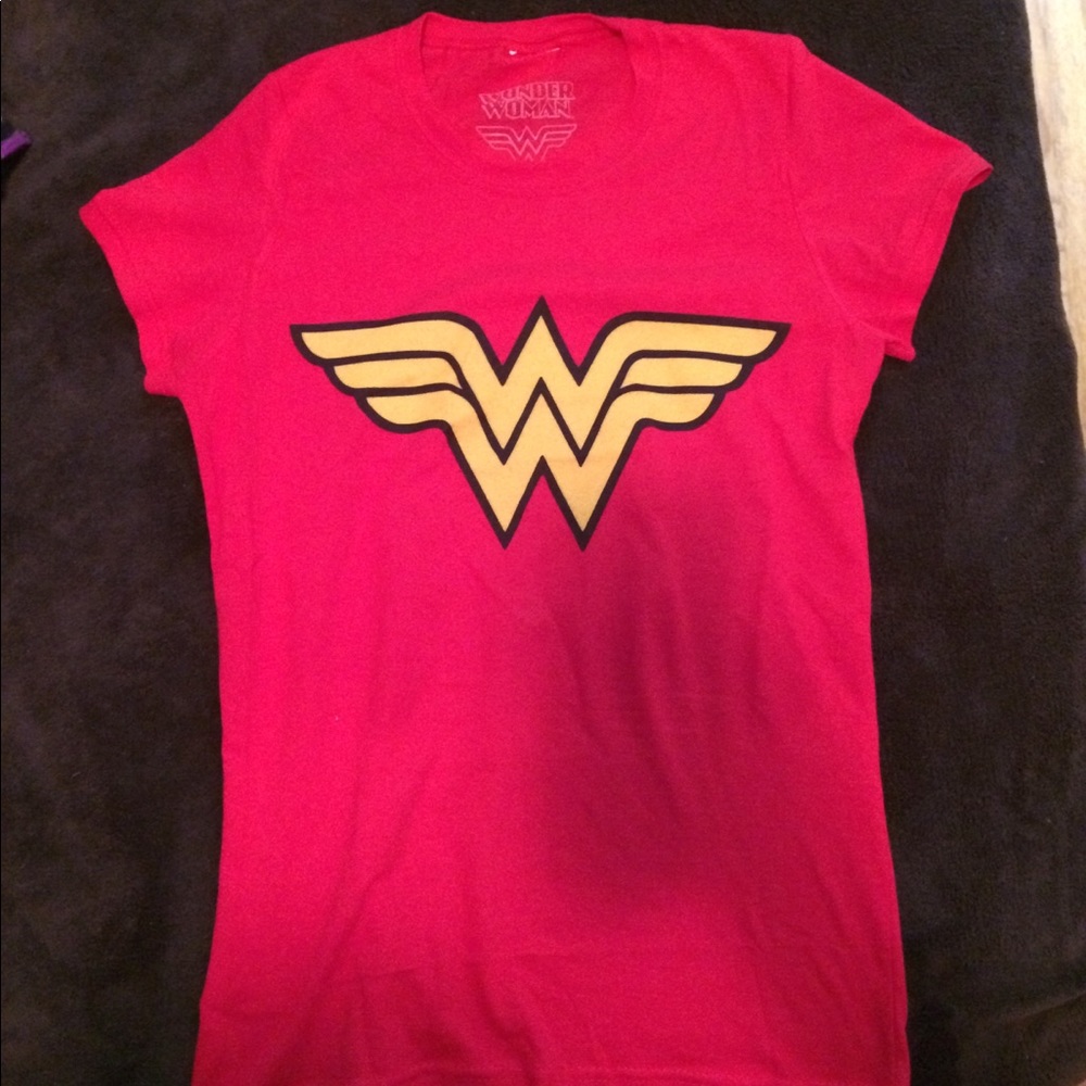Wonder Woman t shirt