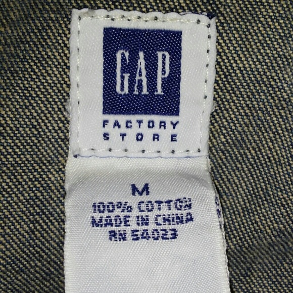 ❌SOLD ❌Gap Trucker Classic Jean Jacket 💙 - Picture 3 of 4